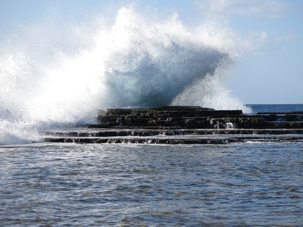 Waves on Eua, Tonga